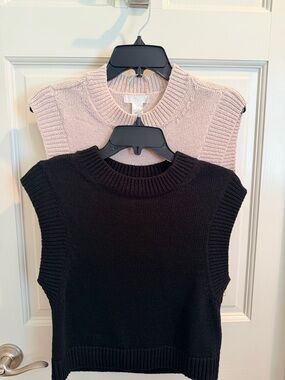 H&MChunky Knit Sleeveless Sweater Vest - Black and Light Beige size small